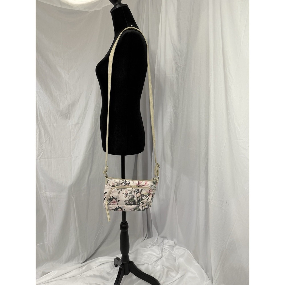 BUENO White Floral Faux Vegan Leather Crossbody Purse Rose Print